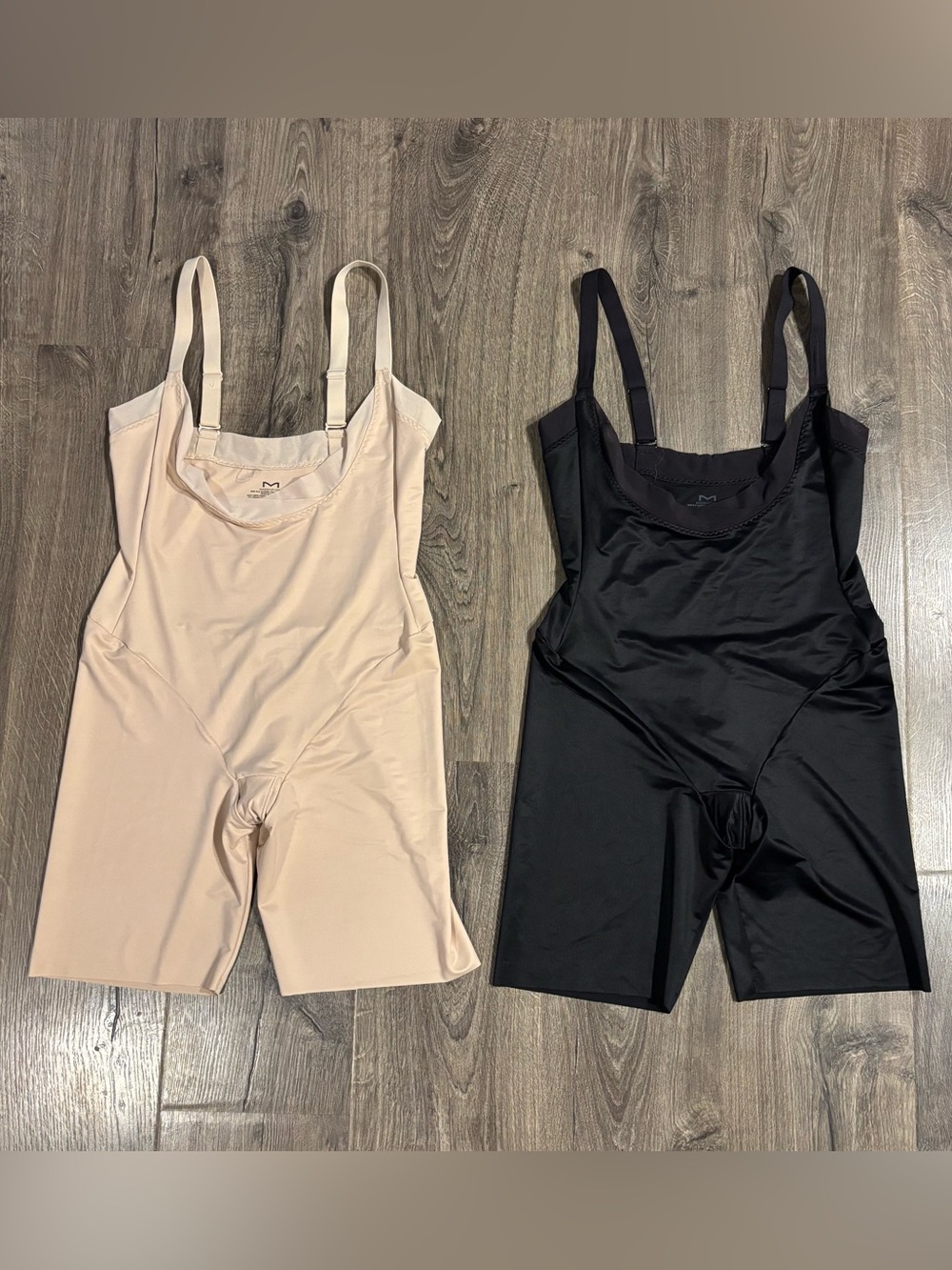Maidenform Nude and Black Shaping Bodysuit Pair Women’s size Medium Shapewear
